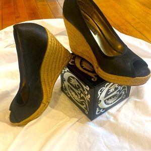 Nine West black size 6m wedge